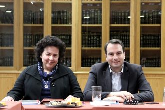 Εμμένουν οι επιστημονικοί φορείς - Στη συνάντηση και η Αθηνά Τραχήλη