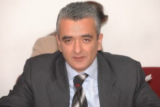 Ι. Ταπεινός: Αποκατάσταση της αλήθειας για τις Σχολικές Μονάδες