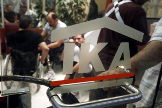 Ραβασάκια του ΙΚΑ και σε πεθαμένους για οφειλές δεκαετίας