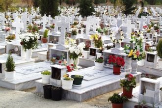 Ειδοποιητήρια με προκαταβολικές χρεώσεις για τάφους στέλνει ο Δήμος Σερρών