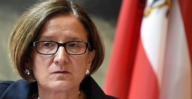 Προκλητική η στάση της Αυστρίας