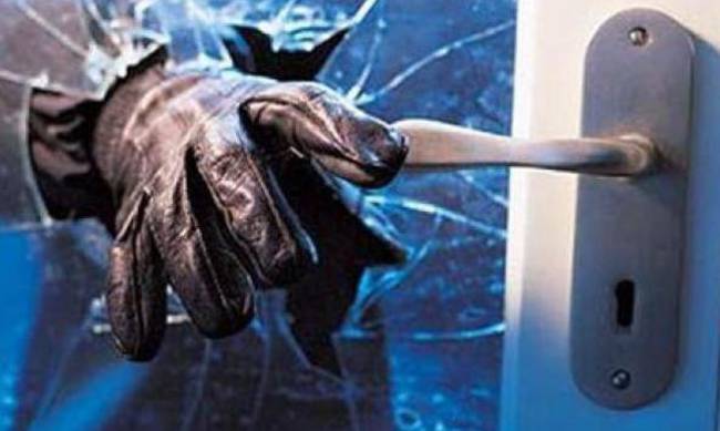 ΣΟΚ - Ηλεία: Την έδεσαν με σεντόνι για να την ληστέψουν!