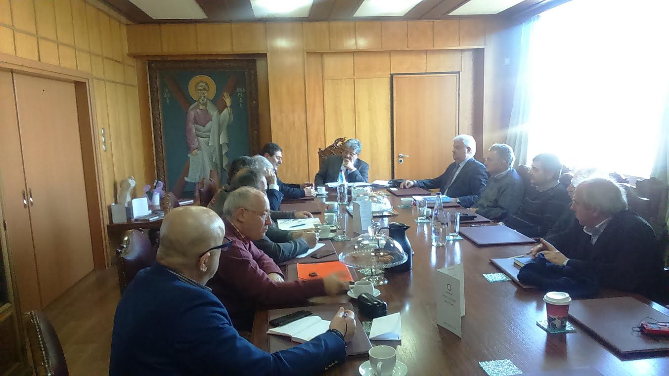 Αχαΐα: Πρωτοβουλία δημάρχων για τα αδέσποτα - Συνάντηση με τον Αντιπρύτανη Γ. Αγγελόπουλο