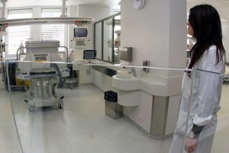 Συγκλονίζουν οι γονείς κοπέλας που νοσηλεύοταν στο Πανεπιστημιακό Νοσοκομείο Πάτρας - Δωρίζουν τα όργανά της και κάνουν μάθημα ΑΝΘΡΩΠΙΑΣ