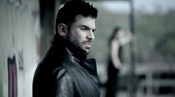 Στη ΓΑΔΑ ο αδελφός του Παντελίδη με τον δικηγόρο της οικογένειας - ΒΙΝΤΕΟ