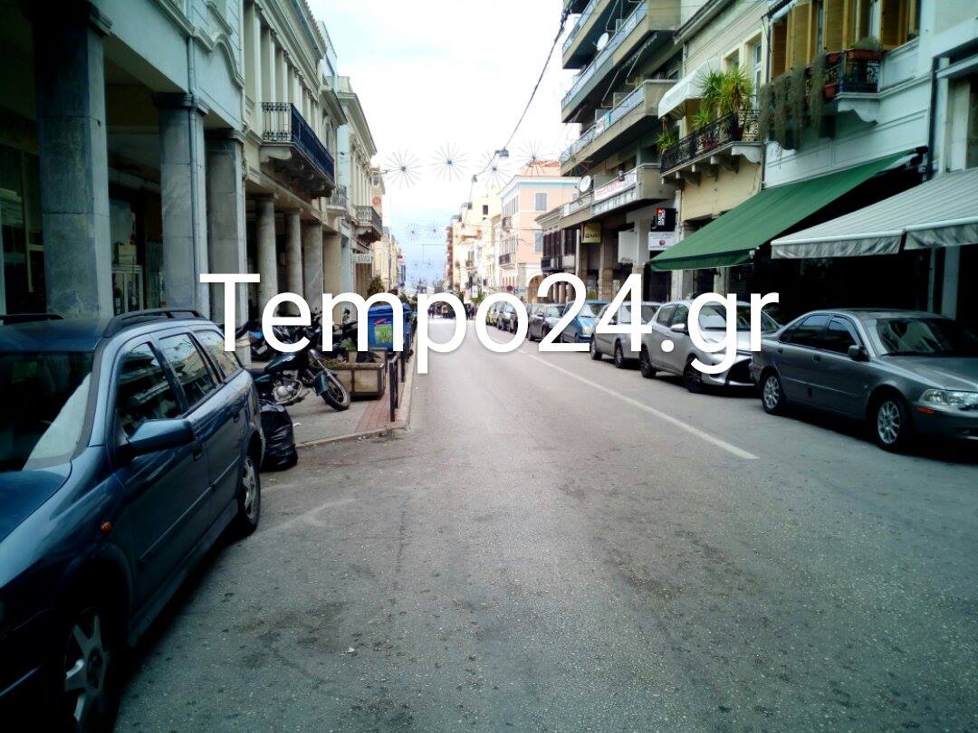 Έρημη πόλη η Πάτρα με κατεβασμένα τα ρολά - ΔΕΙΤΕ ΦΩΤΟΓΡΑΦΙΕΣ