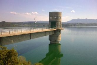 Δυτική Αχαΐα: SOS για τον "διψασμένο" κάμπο! Ευρεία σύσκεψη ζητά ο δήμος για την επέκταση του Πηνειού