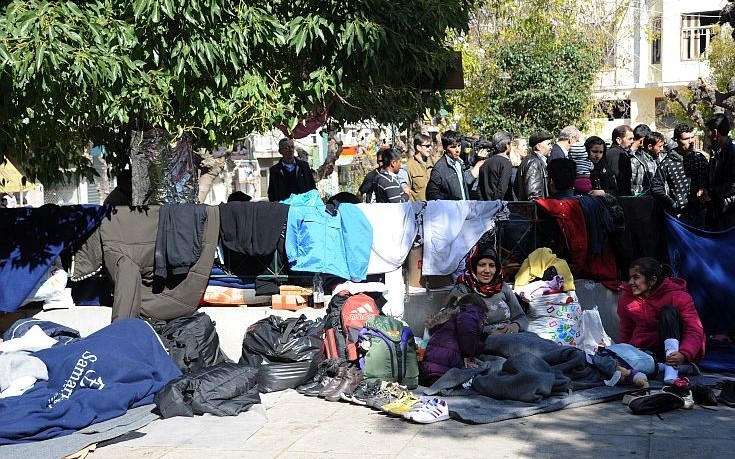 "Έλληνες πληρώνουν πρόσφυγες 10 ευρώ για σεξ"
