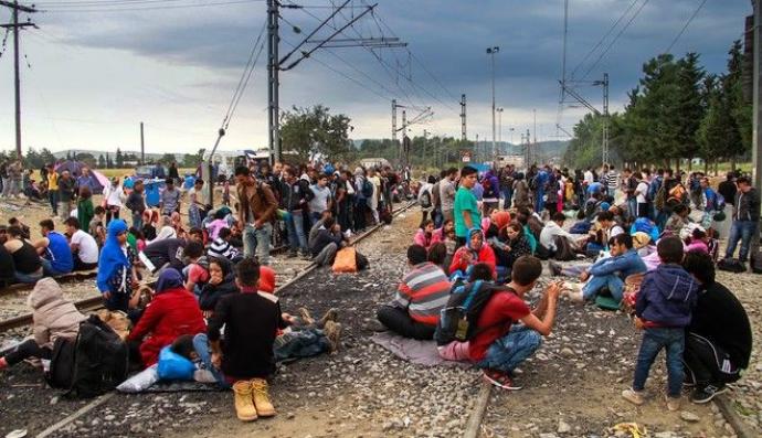 Οι Βρυξέλλες έχουν plan B για εγκλωβισμό των προσφύγων στην Ελλάδα