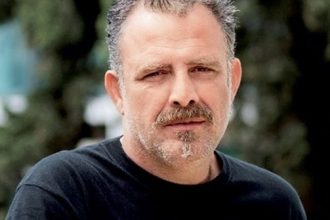 Η σπόντα του Τσαρούχα για τον Λιάγκα
