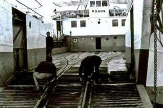 Όταν η Πάτρα συνδεόταν με το Αγρίνιο με τρένο μέσω φέρι - μποτ - ΦΩΤΟΓΡΑΦΙΕΣ