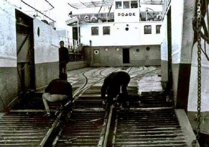 Όταν η Πάτρα συνδεόταν με το Αγρίνιο με τρένο μέσω φέρι - μποτ - ΦΩΤΟΓΡΑΦΙΕΣ