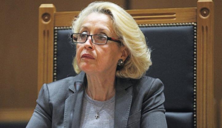 ΠΑΣΟΚ για Θάνου: Υπερβαίνει συνεχώς τα όρια της συνταγματικής της αποστολής