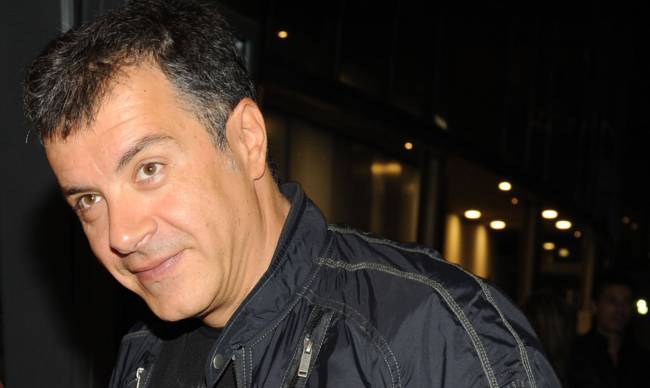 Θεοδωράκης: Να κάνουμε το κοινοβούλιο του Κέντρου