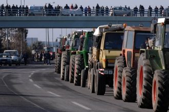Πάτρα - Αθήνα σε 4 ώρες, λόγω αποκλεισμού στον Ισθμό - Σκληραίνουν τη στάση τους οι αγρότες