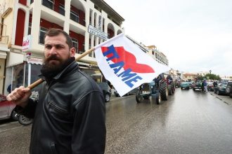 Ζάκυνθος και Κεφαλονιά "παρέλυσαν" λόγω Ασφαλιστικού - ΦΩΤΟΓΡΑΦΙΕΣ