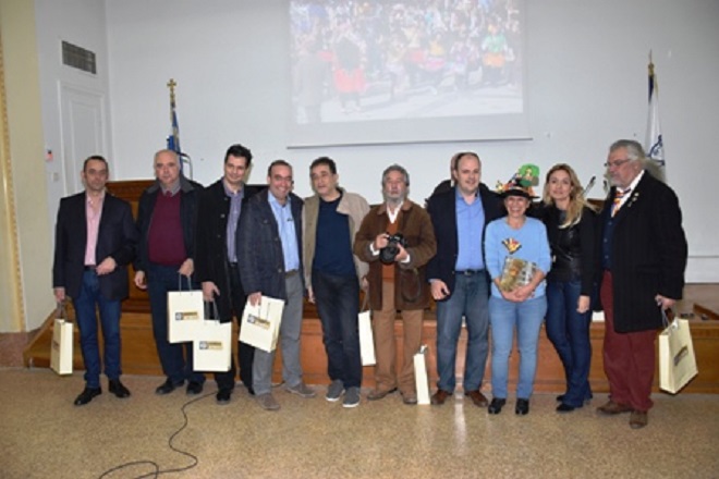 Πάτρα: Λαμπρή η εκδήλωση για την παρουσίαση του καρναβαλικού λευκώματος - ΔΕΙΤΕ ΦΩΤΟΓΡΑΦΙΕΣ