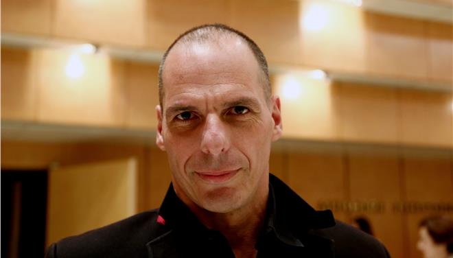 Σφοδρή επίθεση του Κάμερον στον Βαρουφάκη - ΒΙΝΤΕΟ