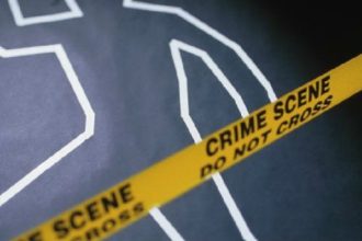 Οικογενειακή τραγωδία: Έλιωσε το κεφάλι της πεθεράς της και αυτοκτόνησε