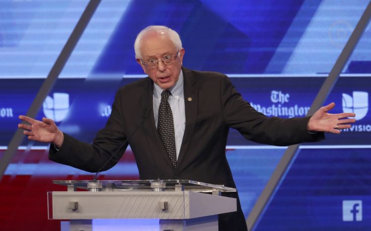 Νίκη Σάντερς έναντι της Χίλαρι σε τρεις πολιτείες