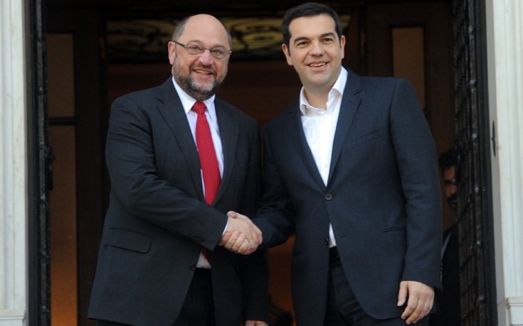 Στο Μαξίμου ο Σουλτς, συναντήθηκε με τον Α. Τσίπρα