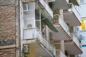 Το μήνυμα της 15χρονης λίγο πριν πέσει στο κενό στο Παλαιό Φάληρο