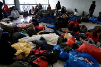 Τρεις τραυματίες από τη συμπλοκή μεταξύ 20 προσφύγων