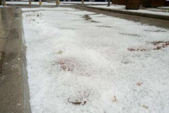 "Άσπρισε" το Αγρίνιο - Σφοδρή χαλαζόπτωση - ΦΩΤΟΓΡΑΦΙΕΣ