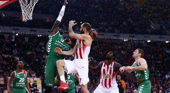 Ο Ολυμπιακός νίκησε 82-68 τη Λαμποράλ