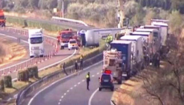 Ξεπέρασε τον κίνδυνο η Ελληνίδα φοιτήτρια στο πολύνεκρο δυστύχημα της Ισπανίας - ΒΙΝΤΕΟ