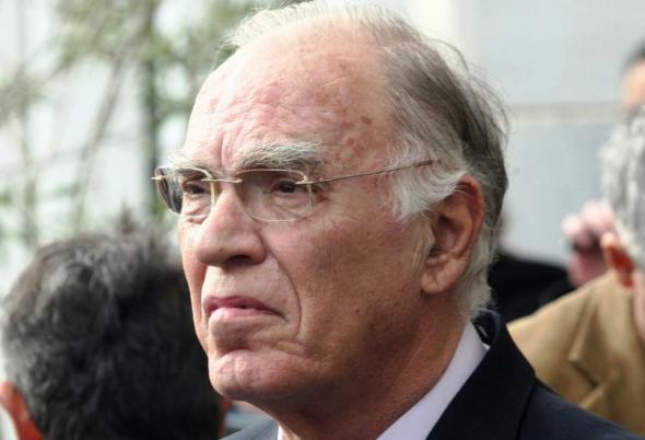 Οικουμενική με πρωθυπουργό τον Προβόπουλο προτείνει ο Β. Λεβέντης