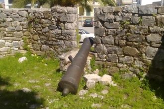 Μεσολλόγι: Κατέστρεψαν μνημεία στον Κήπο των Ηρώων - ΦΩΤΟΓΡΑΦΙΕΣ