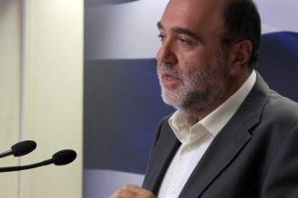 O Αναπληρωτής Υπουργός Οικονομικών Τρύφων Αλεξιάδης στα Καλάβρυτα