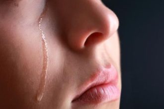 ΣΟΚ: Παιδόφιλος ασελγούσε στις εγγονές του!