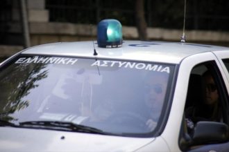 Ελεύθερος με εγγύηση 200.000 ευρώ ο πρώην δήμαρχος Μεσολογγίου για τη διακίνηση μεταναστών - Στη φυλακή ο ξάδελφός του και ο 43χρονος Ιρακινός