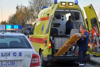 Πάτρα: Τροχαίο στην Γοργοποτάμου με τραυματία δικυκλιστή