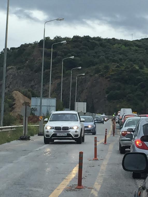 Καραμπόλα στην Πατρών - Αθηνών - Ακινητοποιημένα τα οχήματα - ΦΩΤΟΓΡΑΦΙΕΣ