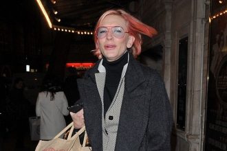 Ροζ έβαψε τα μαλλιά της η Κέιτ Μπλάνσετ