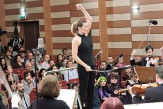 Διευθύντρια ορχήστρας στην Ρουμανία η Ευγενία Μανωλίδου