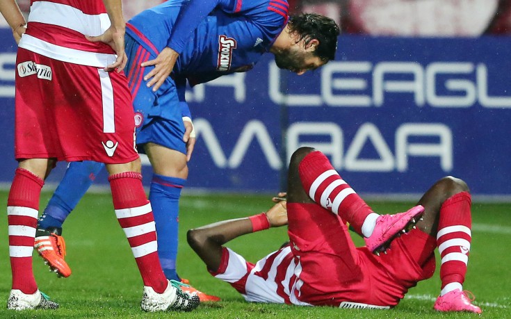 Πειθαρχική δίωξη στον Ολυμπιακό για τον αναπτήρα σε Κουλιμπαλί