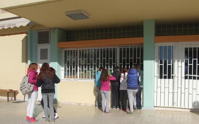 Βουτιά στον τζίρο των σχολικών κυλικείων εν μέσω κρίσης