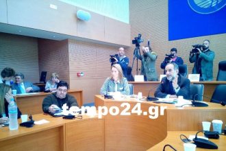 Πάτρα: "Φωτιά" παίρνει η σύσκεψη στην Περιφέρεια για το προσφυγικό - Αποκάλυψη κυβερνητικού εγγράφου που "πετάει" έξω δήμους και περιφέρειες - "Τα έχει αναλάβει όλα ο στρατός" - ΒΙΝΤΕΟ και ΦΩΤΟΓΡΑΦΙΕΣ - ΣΥΝΕΧΗΣ ΕΝΗΜΕΡΩΣΗ