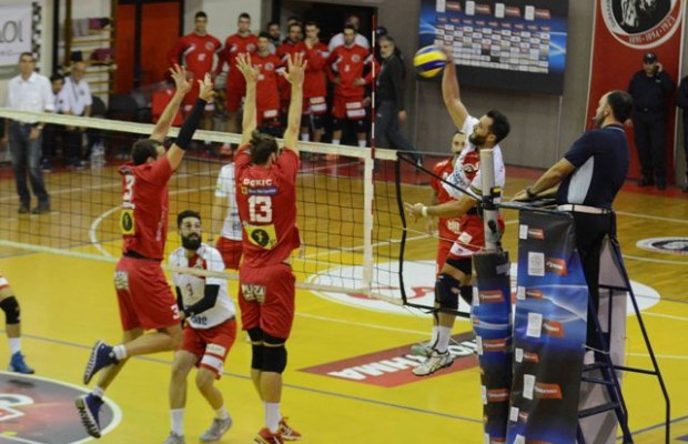 Η ομάδα βόλεϊ της Παναχαϊκής «βλέπει» την μάχη με τον ΠΑΟ