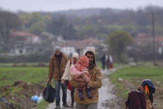 Η εξομολόγηση ενός διακινητή: Τα σύνορα είναι κλειστά, αλλά όχι για εμάς