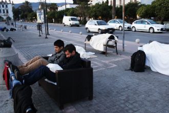 Καταφθάνουν 1.000 πρόσφυγες και μετανάστες στα hotspots της Θεσσαλίας και της Ηπείρου