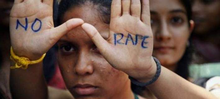 Ινδία: Βίασε 16χρονη και την έκαψε ζωντανή