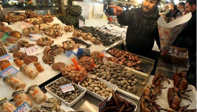 Πάτρα: Ανοικτή σήμερα η αγορά για τα σαρακοστιανά