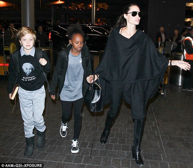 Η κόρη της Αντελίνα Τζολί, Σιλό Πιτ, τη «λέει» σε όλους όσοι δεν θέλουν τους πρόσφυγες