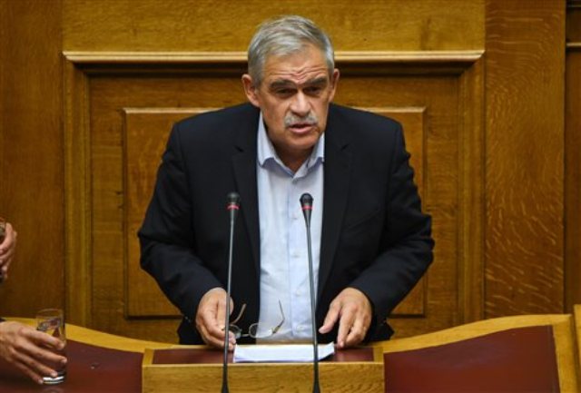 Τόσκας: Eχουμε κοινό συμφέρον να συνεργαστούμε με την Τουρκία στο προσφυγικό