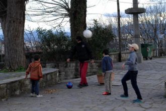 Έφτασαν οι πρώτοι 150 Σύροι πρόσφυγες στην Κόνιτσα